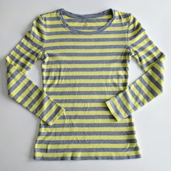 3/$15🌷GAP Stripe Citron Gray Crewneck Tee - Picture 2 of 8